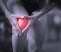 Knee ligament pain